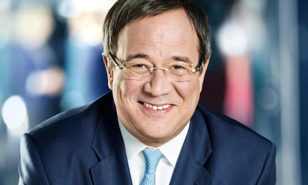 Συνάντηση Δένδια με τον πρωθυπουργό της Βόρειας Ρηνανίας-Βεστφαλίας